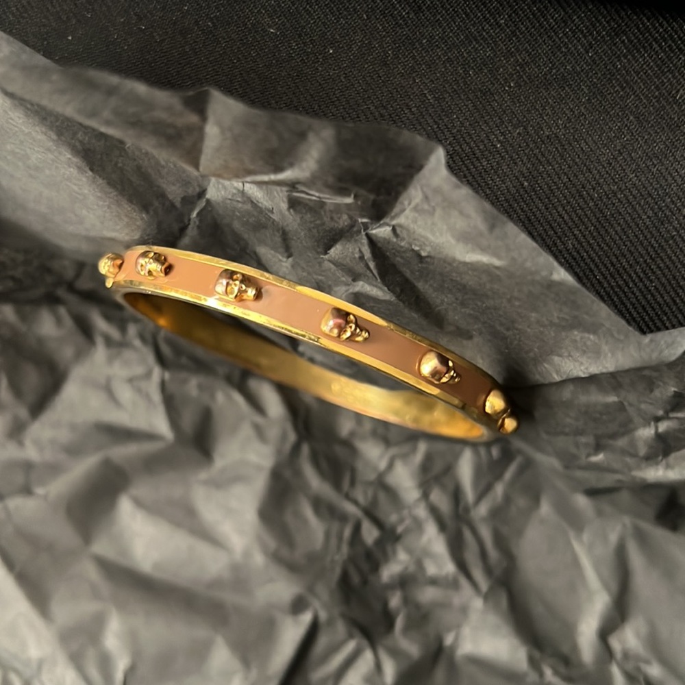 McQueen skull bangle